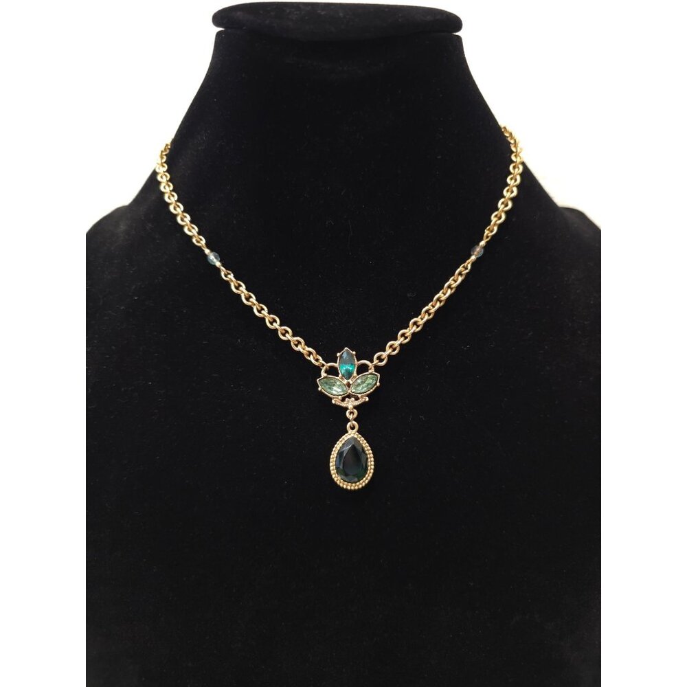 Vtg 1928 Gold-Tone Faux Emerald Rhinestone Teardrop Pendant 16" Necklace Signed
